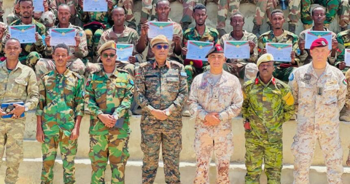 Askar ka tirsan Ciidanka Xoogga Dalka oo tababar loogu soo xiray Muqdisho