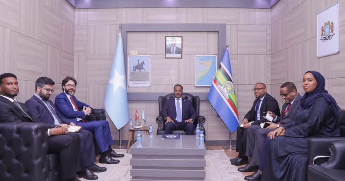 Wasiirka Arrimaha Dibadda Soomaaliya oo qaabilay Safiirka dalka Turkiga ee Soomaaliya