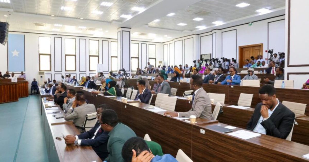 Golaha shacabka oo ansixiyey hindise sharciyeedka Barakacayaasha iyo dad dhigista