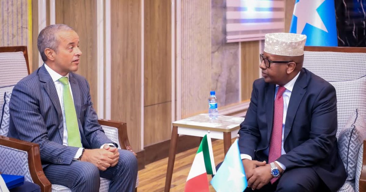 Wasiirka Gaashaandhigga XFS Oo Xafiiskiisa Ku Qaabilay Safiirka Dowladda Talyaaniga ee Soomaaliya