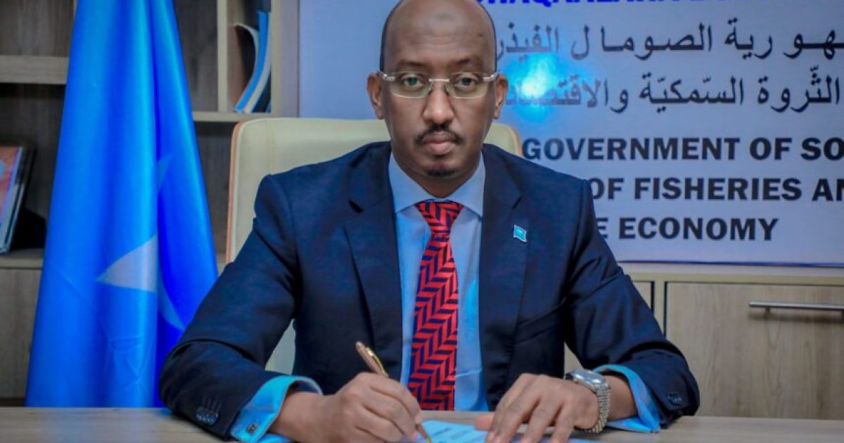 Wasiirka Kalluumaysiga iyo Dhaqaalaha Buluug oo si rasmi ah u saxiixay xeer-nidaamiye cusub