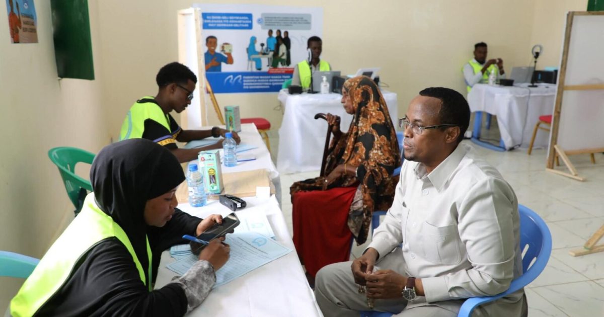 Guddiga Madaxa Bannaan ee Doorashooyinka Qaranka oo Jowhar ka Daahfuray Ololaha Diiwaangelinta codbixiyaasha