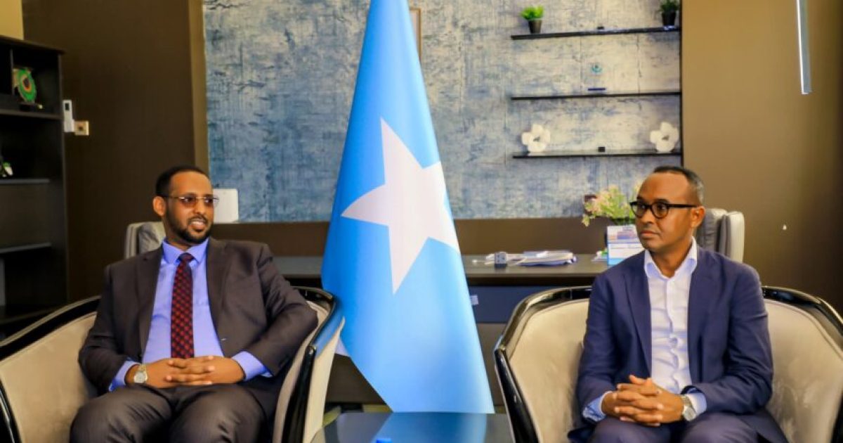 Ku xigeenka madaxweynaha Galmudug iyo Guddoomiyaha SODMA oo yeeshay kulan muhiim ah