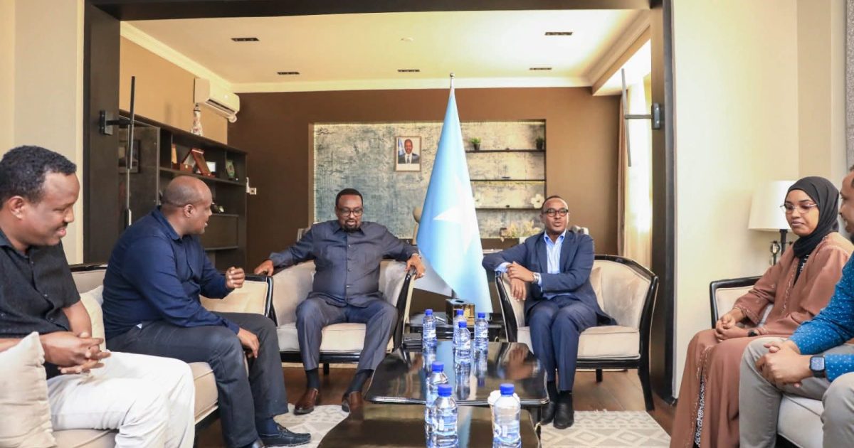 Guddoomiyaha SoDMA iyo  Madaxweyne Ku-xigeenka Hirshabeelle oo ka wada hadlay  Gurmadka Beni’aadannimo ee Gobolka Hiiraan