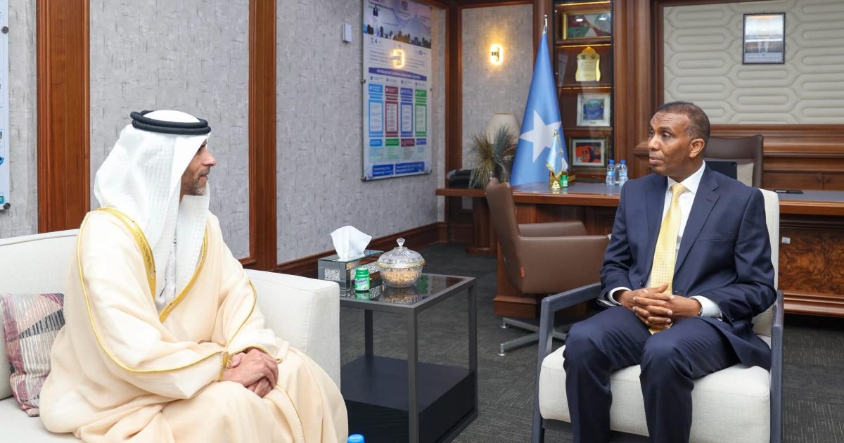 Ra’iisul Wasaare Xamsa oo qaabilay Safiirka Imaaraadka ee Soomaaliya