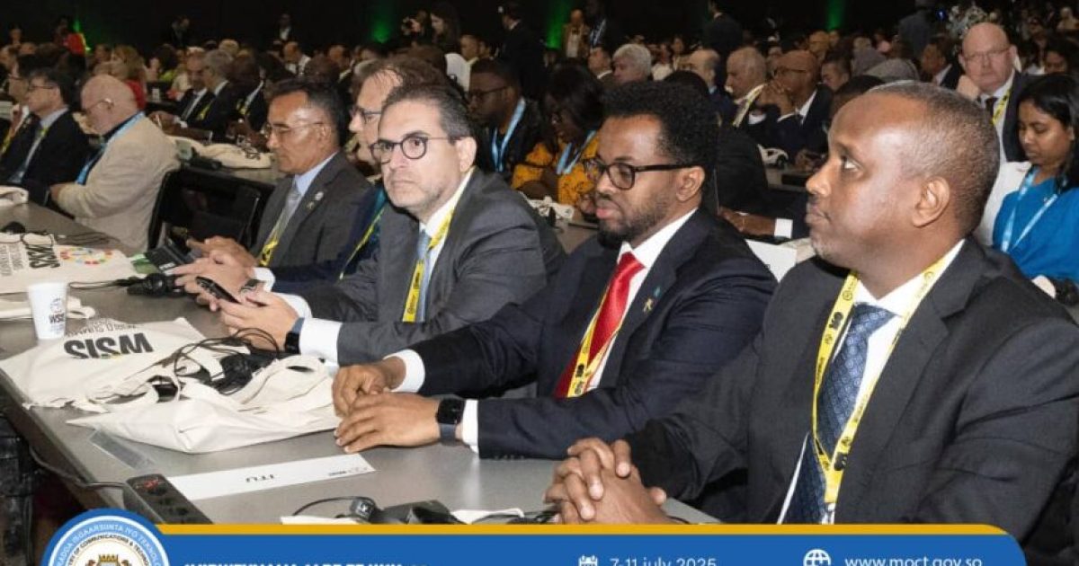 Wasiirka Isgaarsiinta Iyo Teknolojiyadda XFS oo shir muhiim ah uga qaybgalaya dalka Switzerland