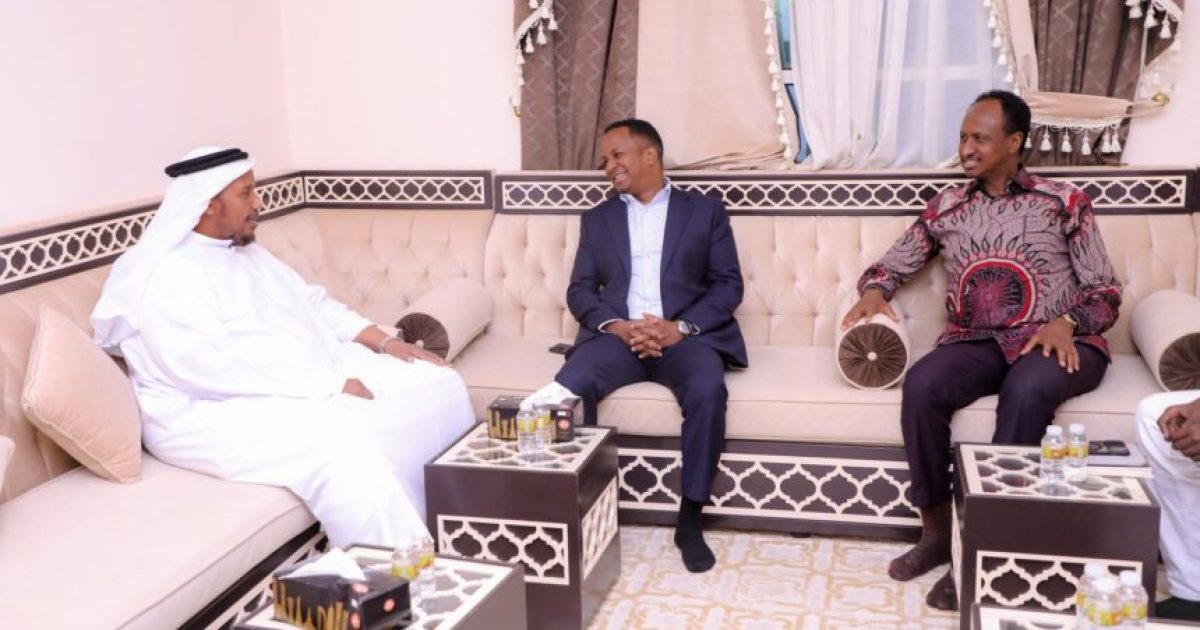 Wasiirka Arrimaha Dibadda oo booqasho iyo salaan sharafeed ugu tagay Sheekh Cabdirashiid Cali Suufi