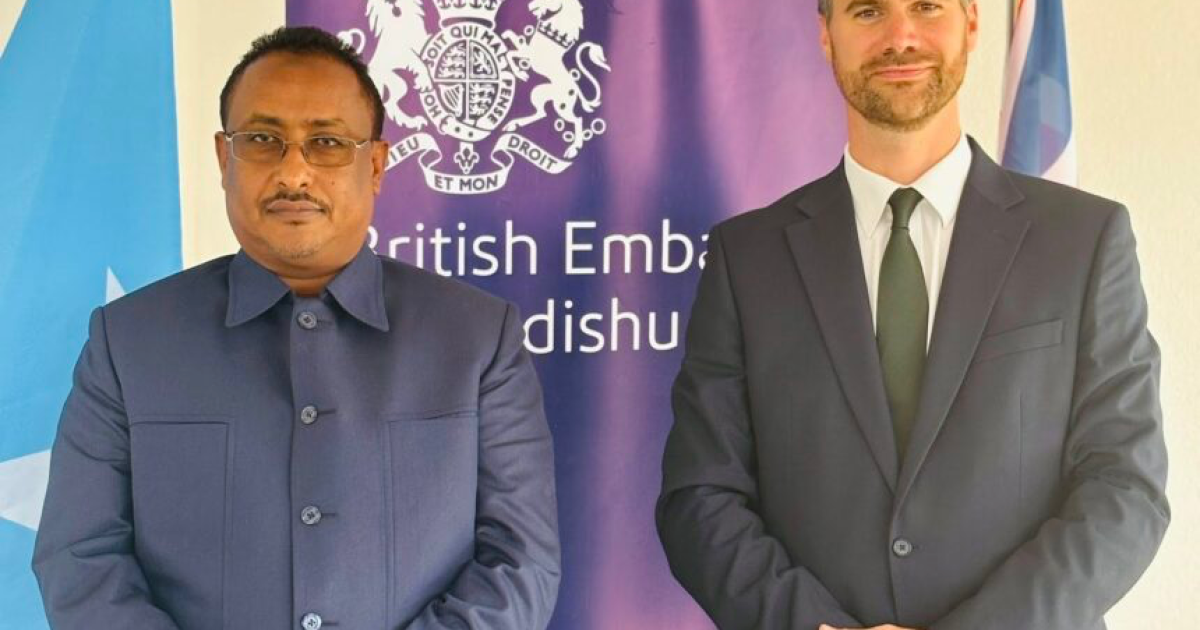 Duqa Muqdisho oo la kulmay Safiirka Ingiriiska u fadhiya Soomaaliya