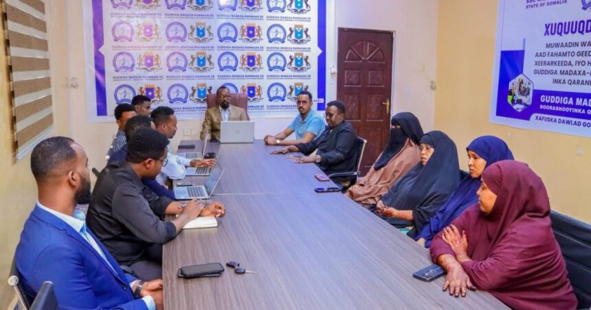 Guddiga Madaxa Bannaan ee Doorashooyinka Qaranka oo la kulmay qaar ka mid ah ururrada haweenka ee SSC-Khaatumo