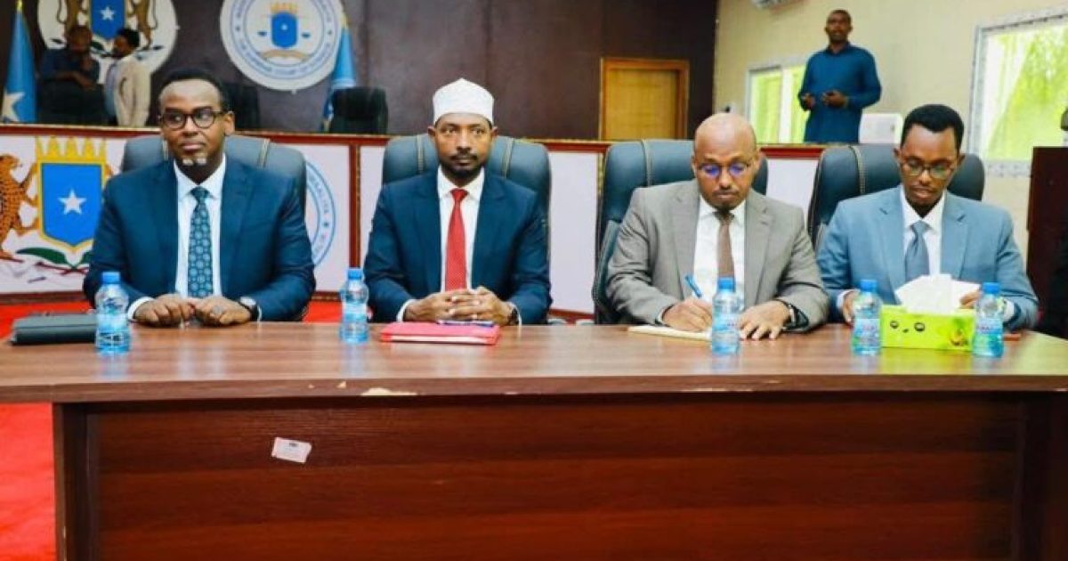 Shirka Garsoorayaasha heer Federaal oo lagu qabtay Muqdisho