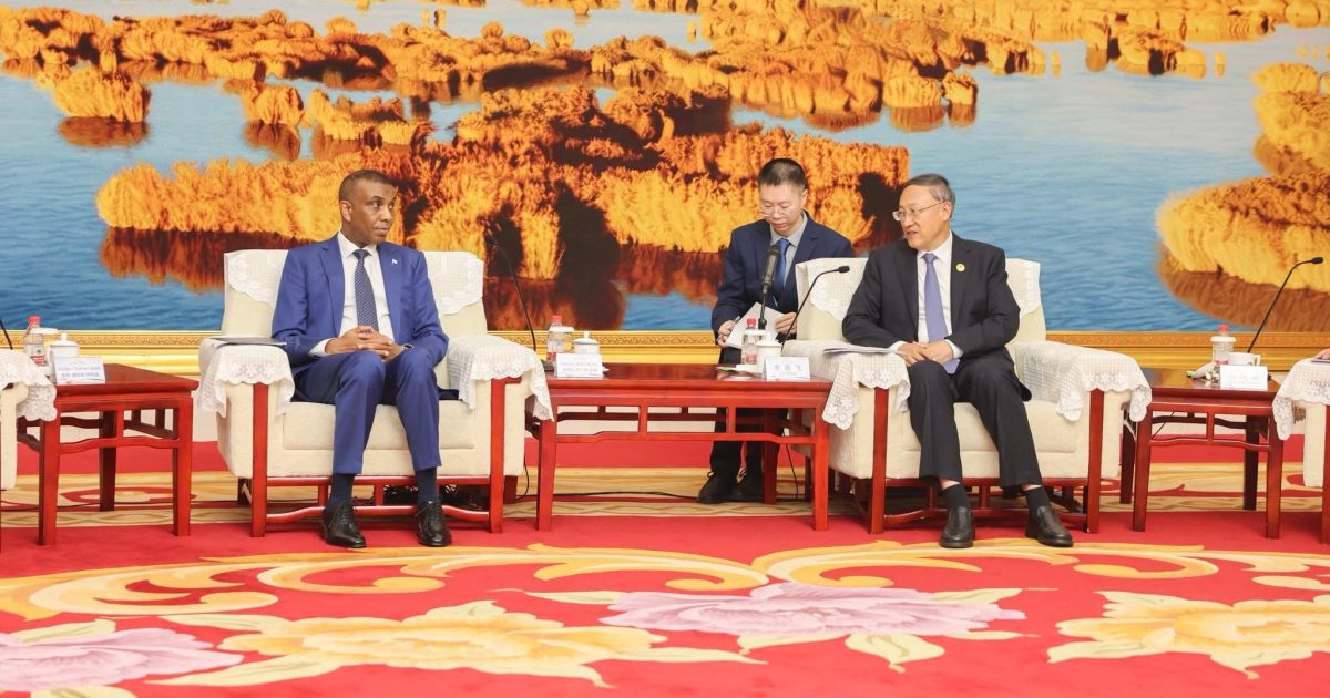 Ra’iisul Wasaare Xamsa oo kulan la yeeshay Hoggaanka Gobolka Ningxia ee dalka Shiinaha