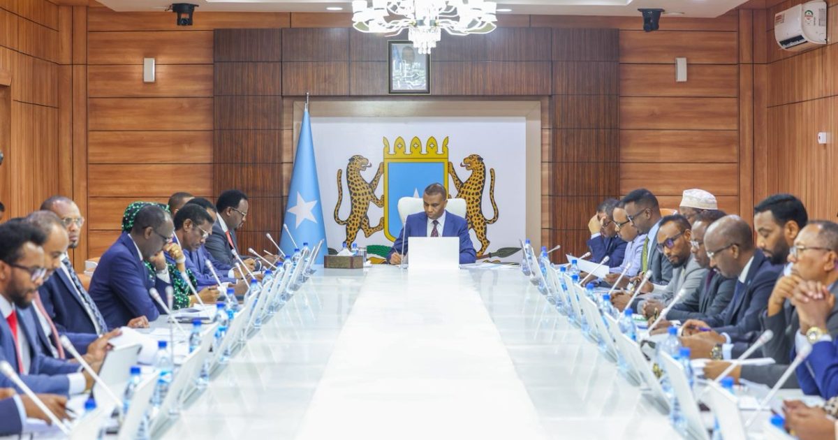 Golaha Wasiirrada oo ansixiyey Hindise Sharciyeedka Dambiyada Saybarka Soomaaliya