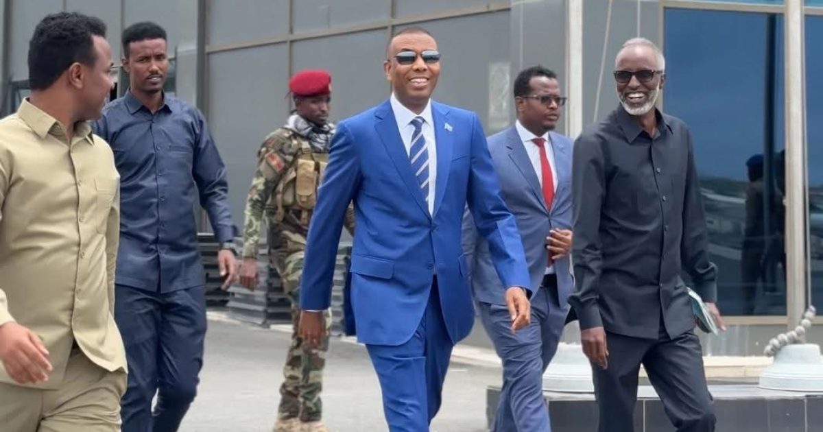 Ra’iisul wasaaraha XFS oo safar shaqo ugu baqoolay dalka Shiinaha