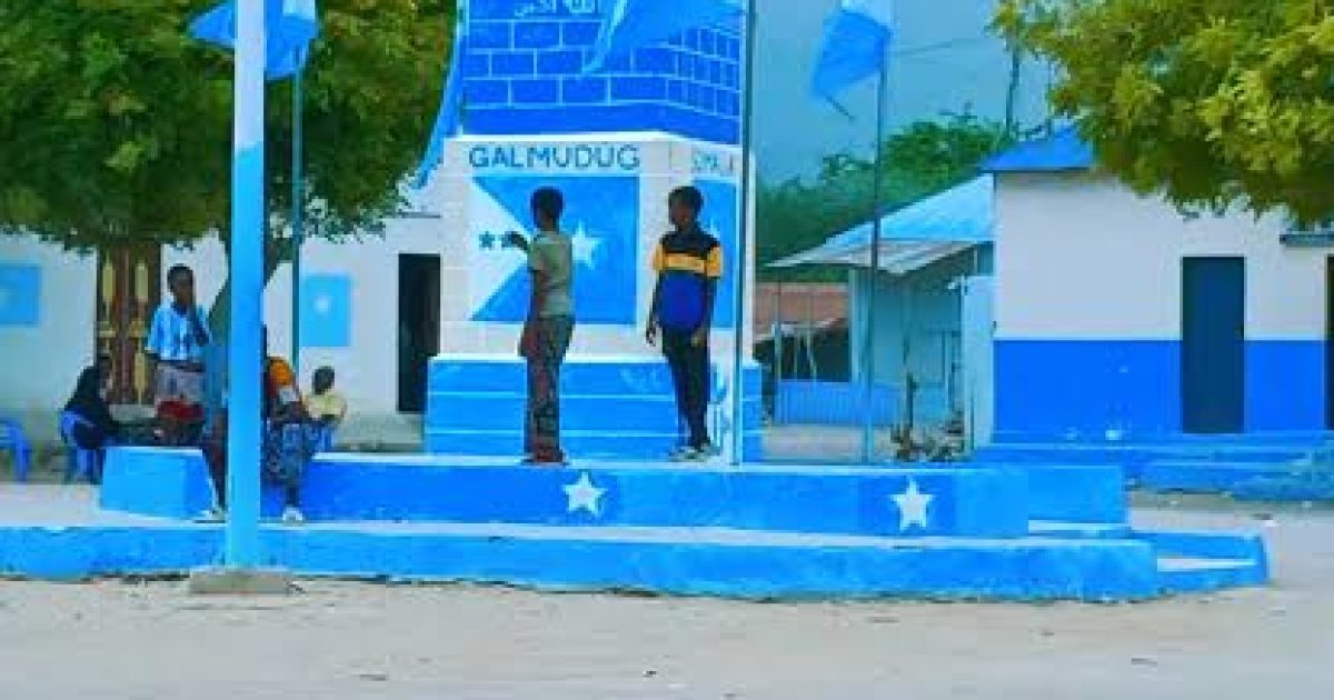 Ciidanka Xoogga oo weli ururinaya maydadka khawaarijtii lagu laayey dagaalkii shalay
