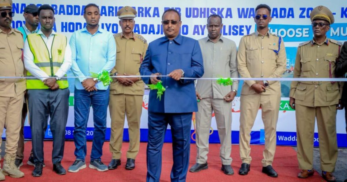 Guddoomiyaha Gobolka Banaadir oo xarigga ka jaray wadada Soobe oo dib udhis lagu sameeyay