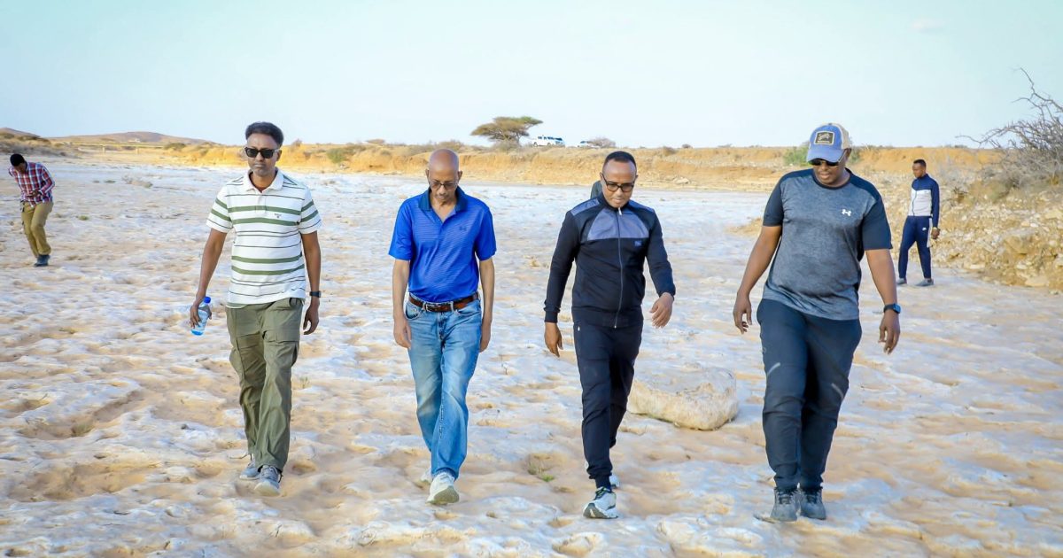 Guddoomiyaha Baarlamaanka Waqooyi Bari oo kulan la qaatay Guddoomiyaha SoDMA