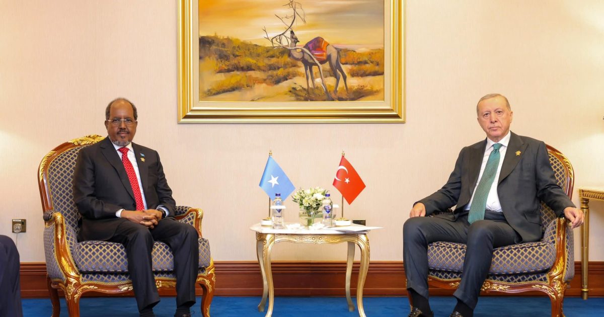 Madaxweynaha JFS oo kulan doceed la qaatay dhiggiisa Turkiga