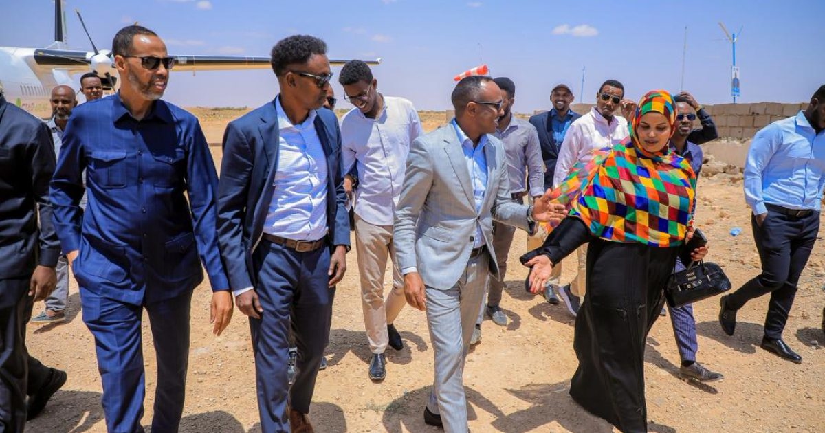Guddoomiyaha SoDMA iyo wafdi uu hoggaaminayo oo gaaray Laascaanood