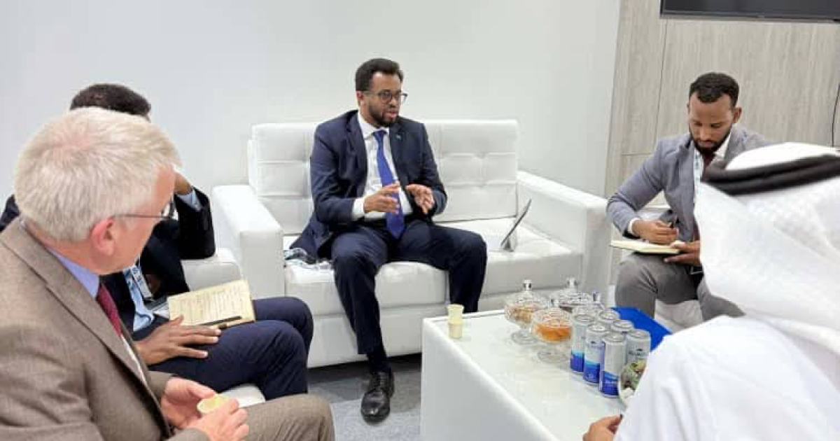 Wasiirka wasaaradda Isgaarsiinta XFS oo ka qayb galay shir muhiim ah