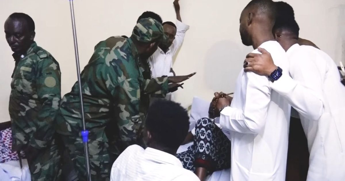 Xildhibaanno iyo xubno ka socda Xafiiska Ra’iisul wasaaraha oo booqday ciidamadii kusoo dhaawacmay Ceeldheer