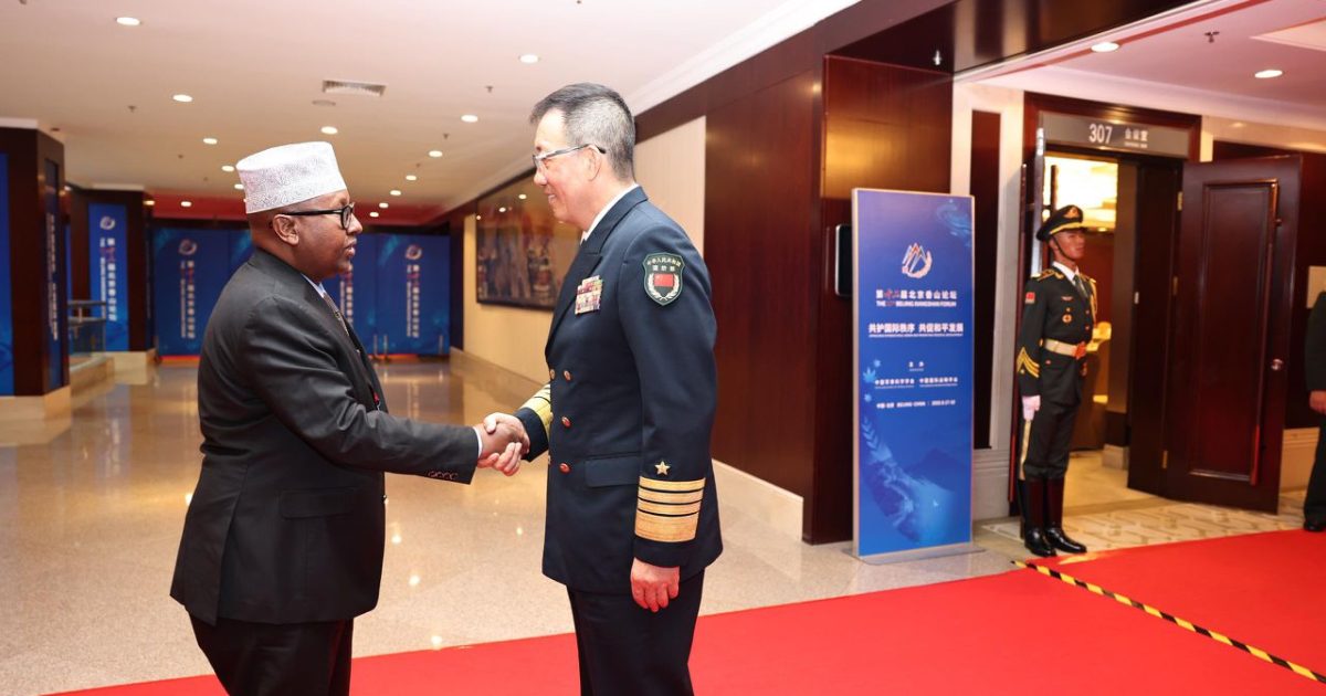 Wasiirka Gaashaandhigga Soomaaliya oo kulan la yeeshay dhiggiisa dalka Shiinaha