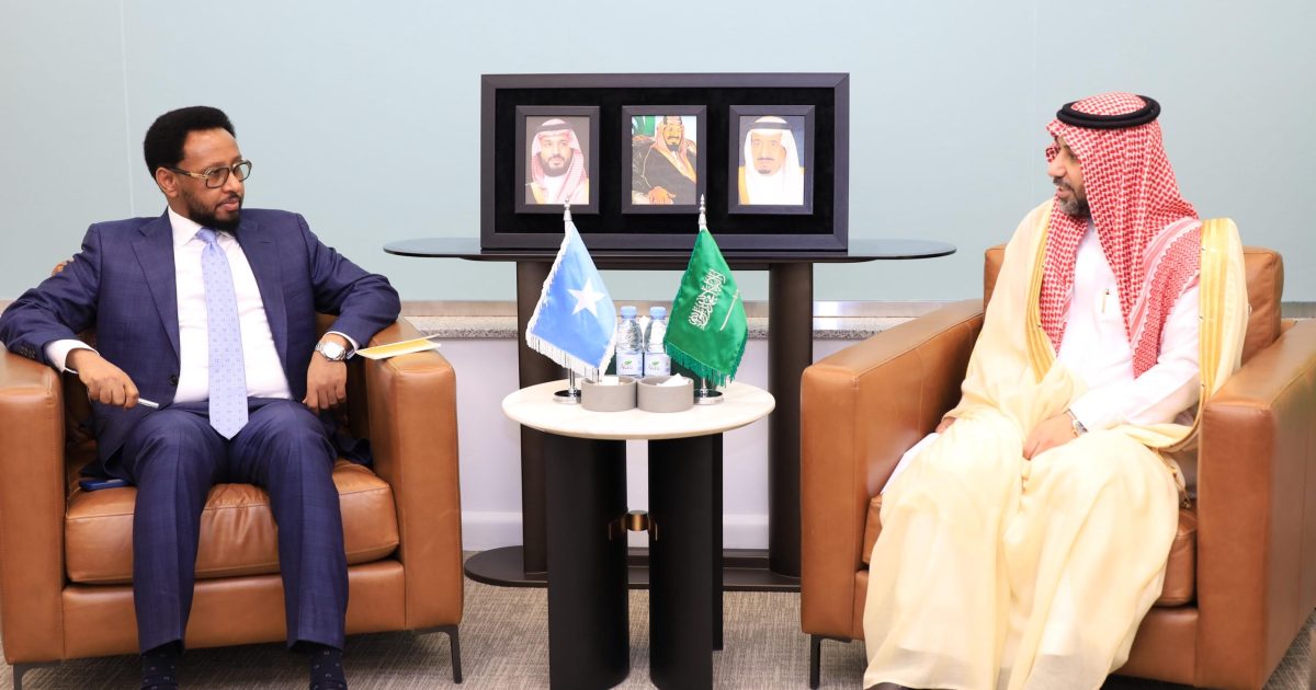 Wasiirka Maaliyadda XFS Oo La Kulmay Wasiir Ku-Xigeenka Maaliyadda Dalka Sacuudiga