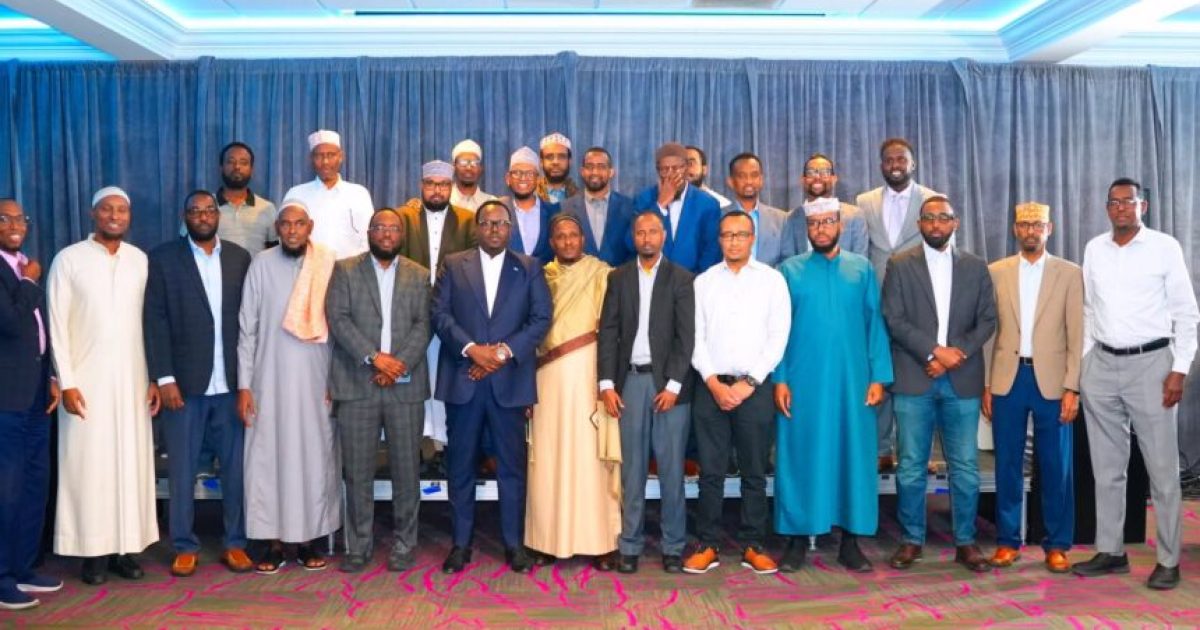 Ra’iisul Wasaare ku-xigeenka oo la kulmay culimada iyo ganacsatada Soomaaliyeed ee Gobolka Minnesota