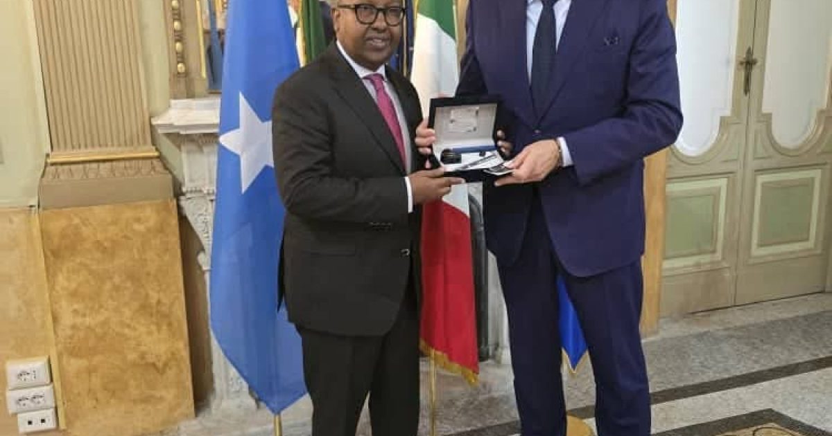 Wasiirka Gaashaandhigga XFS oo kulan la yeeshay dhiggiisa dalka Talyaaniga