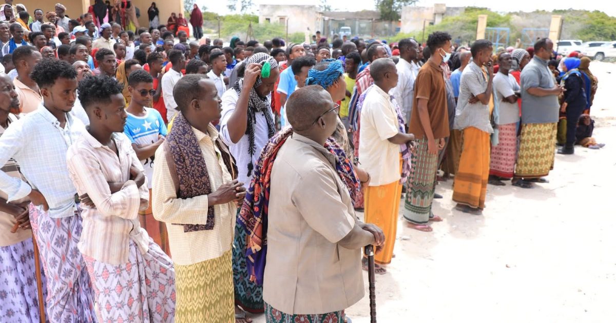 Bulshada degmada Cadale oo saaka u dareeray goobaha codbixinta doorashada Qof iyo Cod