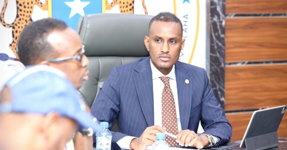 Wasiir Ku-Xigeenka Qorshaynta oo faray hay’adaha dalka inay muujiyaan waxqabad muuqda.