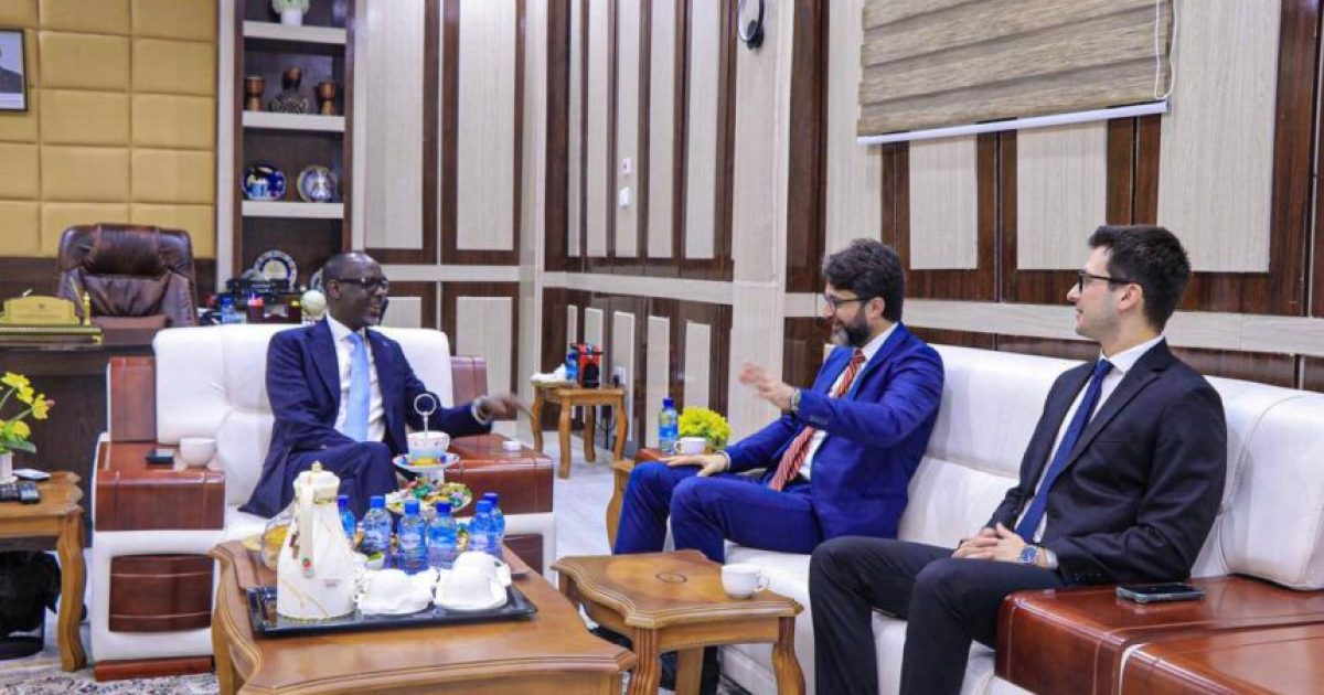 Wasiirka Ganacsiga XFS oo xafiiskiisa ku qaabilay Danjiraha Jamhuuriyadda Turkiga