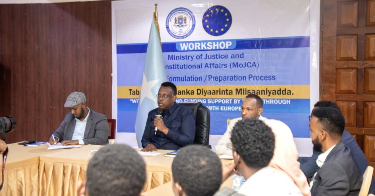 Wasiirka Caddaaladda XFS oo furay tababar ku saabsan Habka Diyaarinta Miisaaniyadda ee Wasaaradda