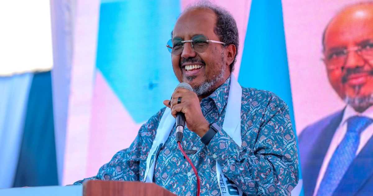 Madaxweyne Xasan oo xarigga ka jaray Warshad soo saarta biraha Shubka ee dalkeenna