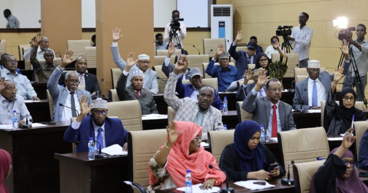 Golaha Aqalka Sare oo ansixiyay Hindise Sharciyeedka Barakacayaasha Gudaha