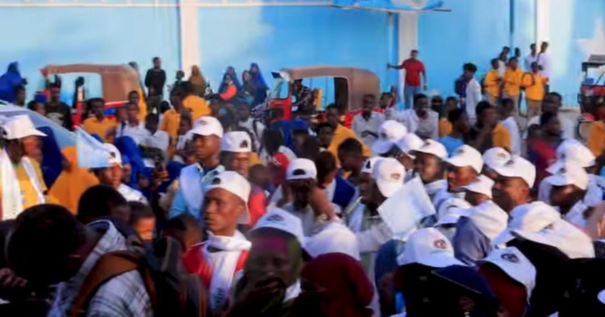 Ololaha urrurada siyaasada ee doorashada deegaanka oo ka bilaabmay Muqdisho.