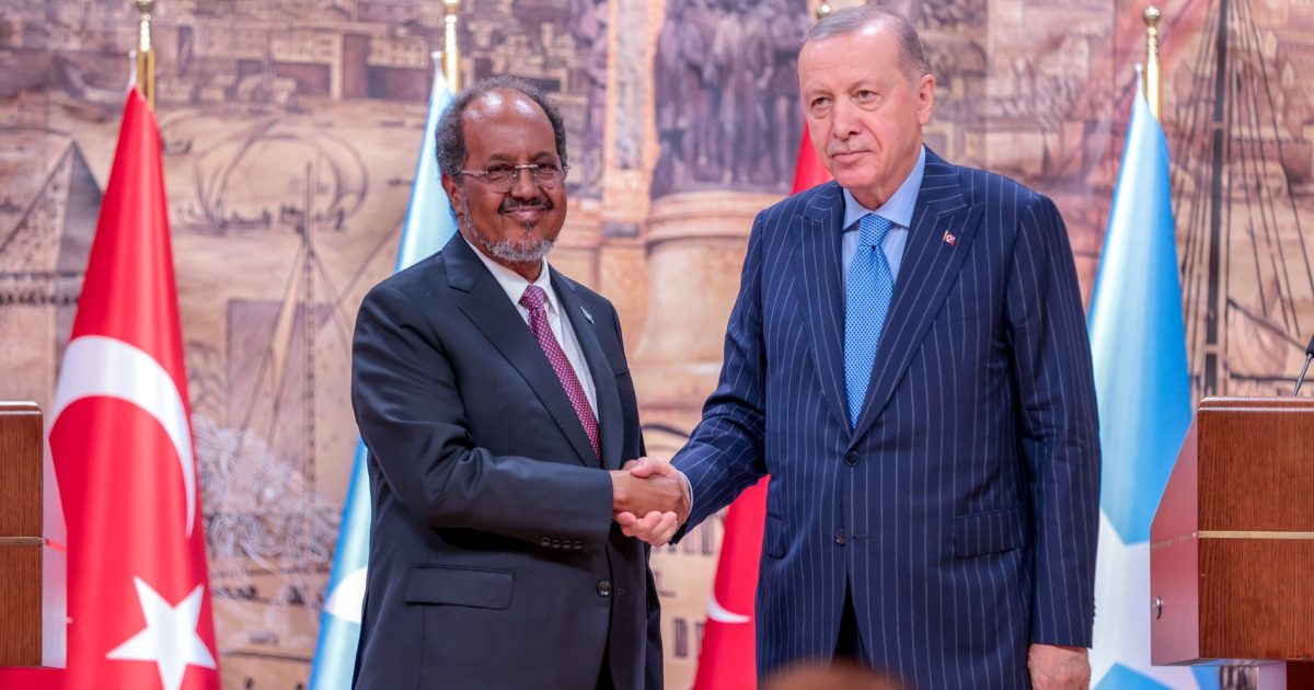 Madaxweynayaasha Soomaaliya iyo Turkiga oo Istanbuul ku soo bandhigay guusha sahminta Shidaalka iyo Gaaska dabiiciga ah ee dalkeenna