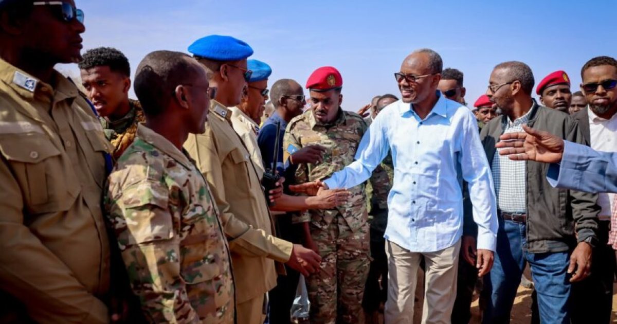 Wafdi uu hoggaaminayo Madaxweynaha Koonfur Galbeed oo gaaray Degmada Xudur ee Gobolka Bakool