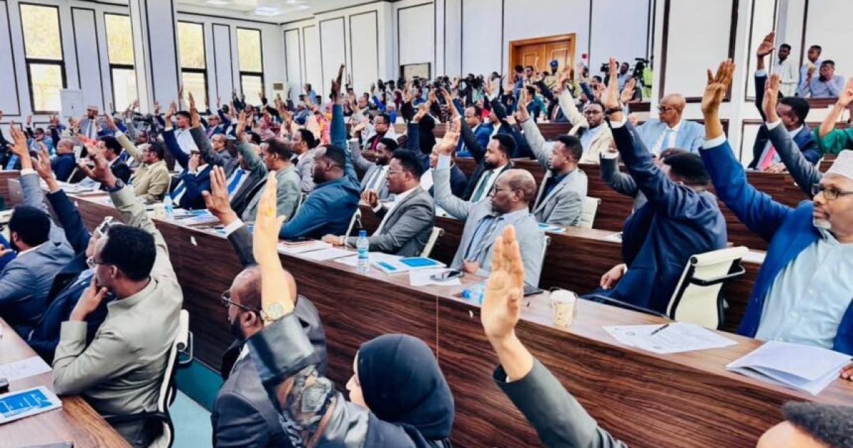 Xildhibaanada labada Aqal ee oo ansixiyay Miisaaniyadda Qaranka ee sanadka 2026