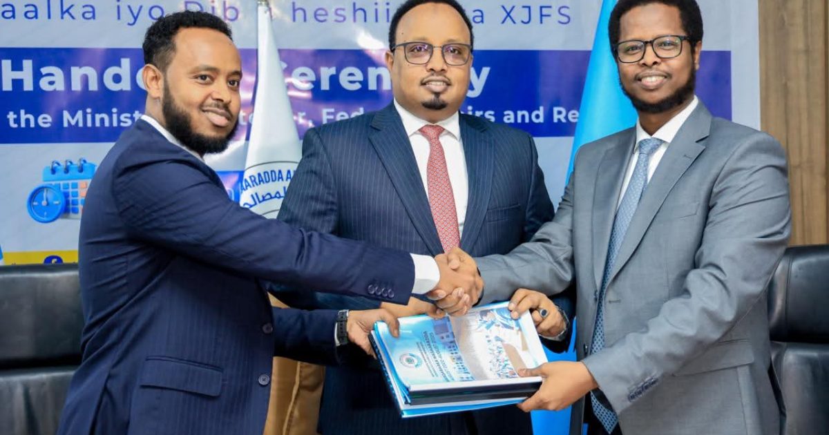 Agaasimaha Guud ee cusub ee Wasaaradda Arrimaha Gudaha Dowladda Federaalka oo xilka la wareegay.