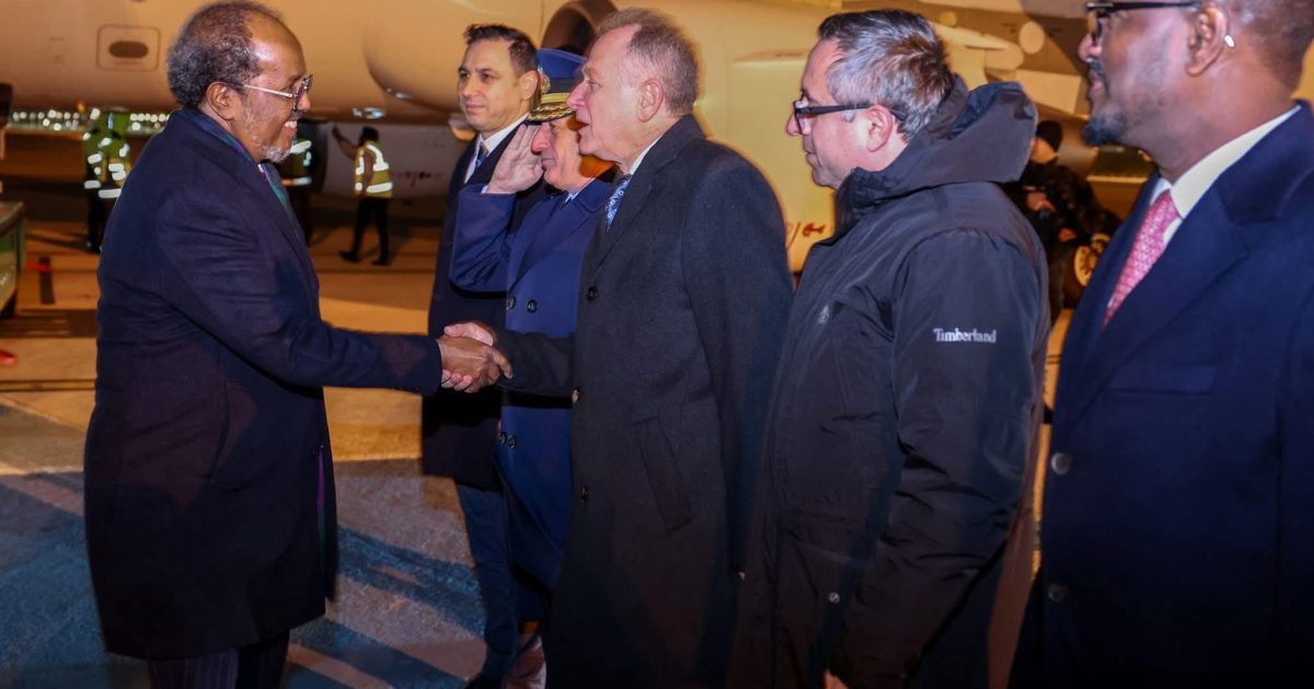 Madaxweyne Xasan Sheekh oo xalay si diiran loogu soo dhaweeyay Turkiga