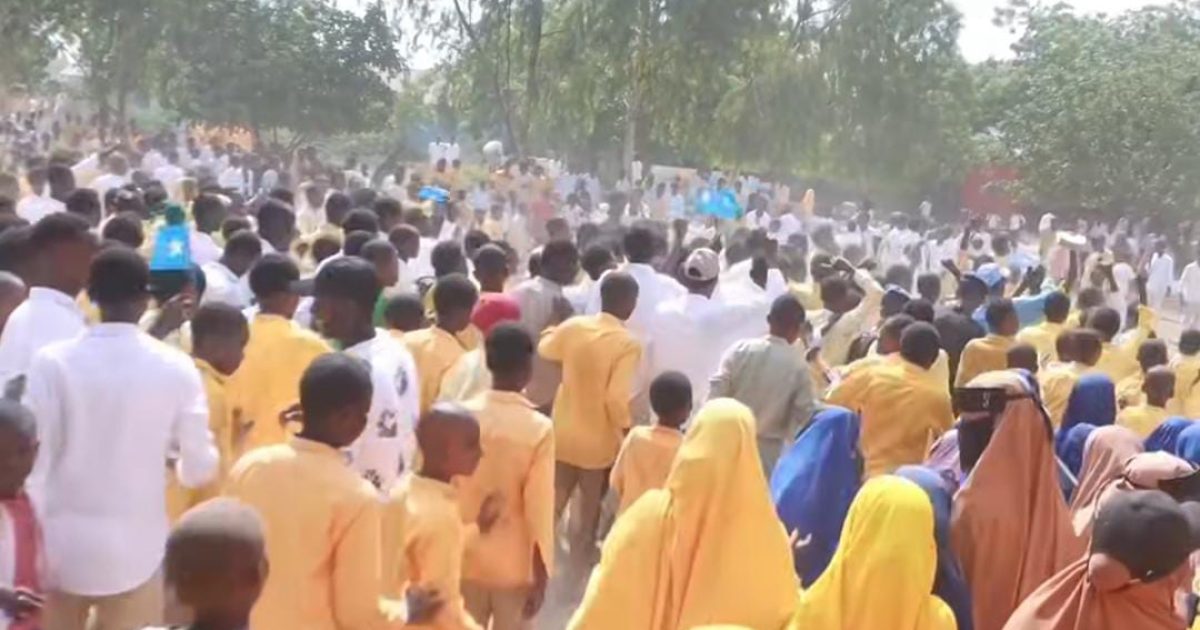 Bannaanbax looga soo horjeedo damaca YH-da Israel oo ka socda degmada Afgooye.