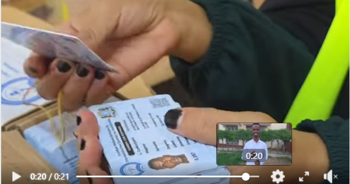 Dadweynaha oo maanta oo Jimco ah fursad loo siiyay qaadashada kaarka codbixinta