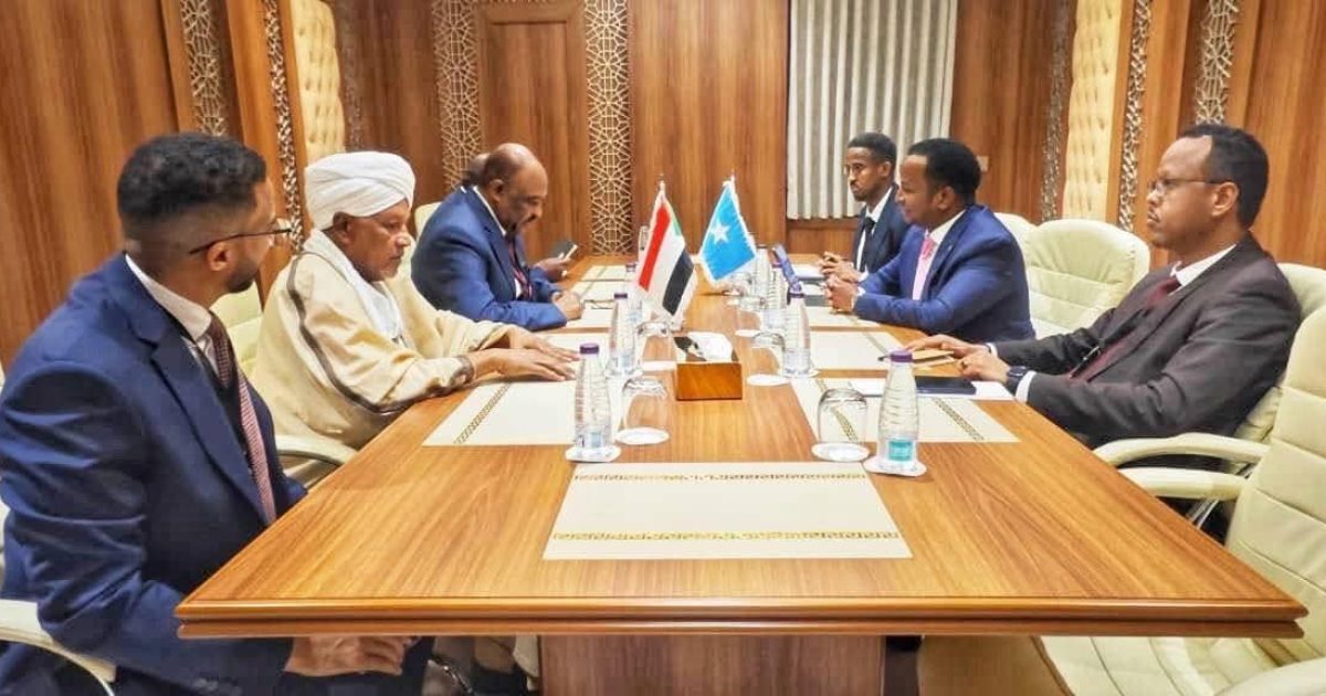 Wasiirka Arrimaha Dibadda XFS oo kulan la yeeshay dhiggiisa dalka Suudaan