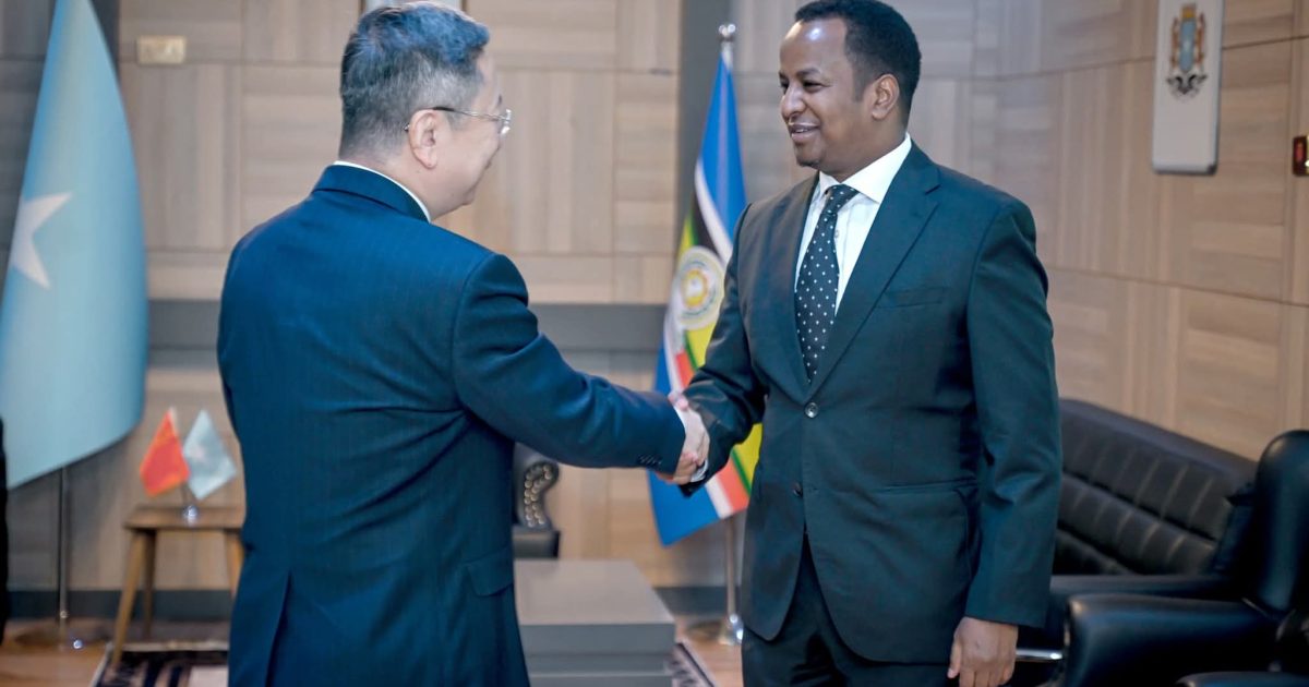 Iskaashiga Diblomaasiyadeed ee Soomaaliya iyo Shiinaha oo sii xoogaysanaya