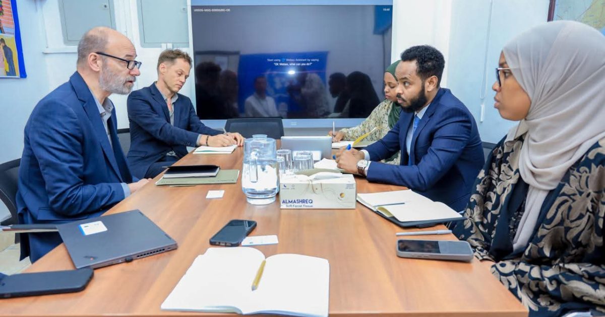 Agaasimaha Guud ee Wasaaradda Arimaha Gudaha XFS oo kulan la qaatay George Conway