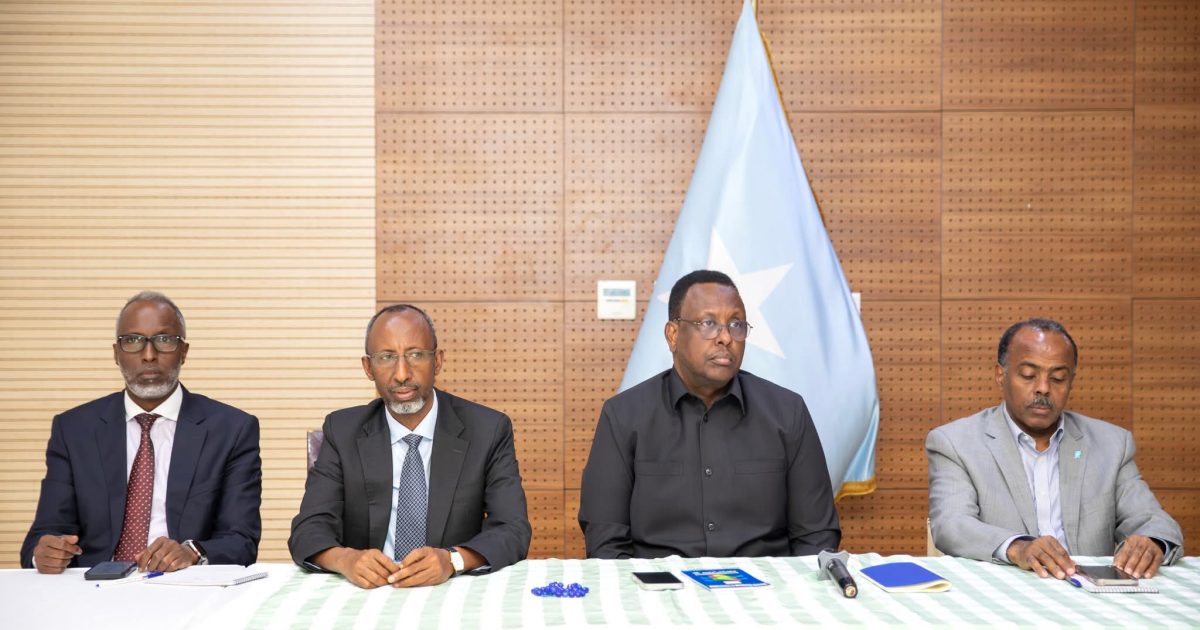 Guddiga Wasiiradda ee XFS ugu xilsaaran wadahadallada oo kulan la yeeshay Ururrada Siyaasadda