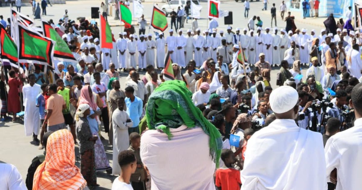 Culimada Soomaaliyeed oo banaanbax ka dhan ah Xadgudubka Israa’11l ka dhigay Taallada Daljirka Dahsoon.