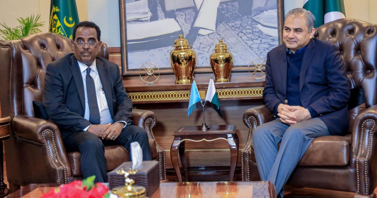 Wasiirka Arrimaha Gudaha XFS oo kulan miro dhal ah la qaatay dhiggiisa dalka Pakistan.