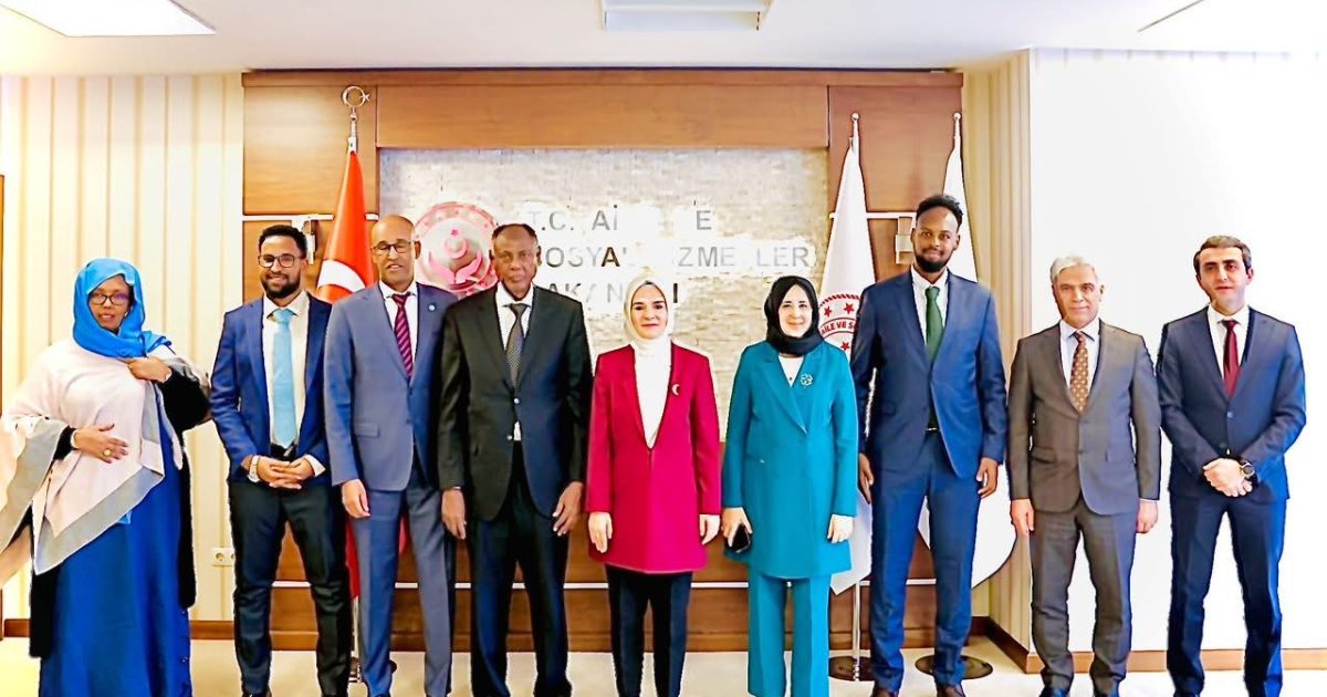 Wasiirka Shaqada iyo Shaqaalaha XFS oo la kulmay Wasiirka Qoyska iyo Arrimaha Bulshada Turkiga