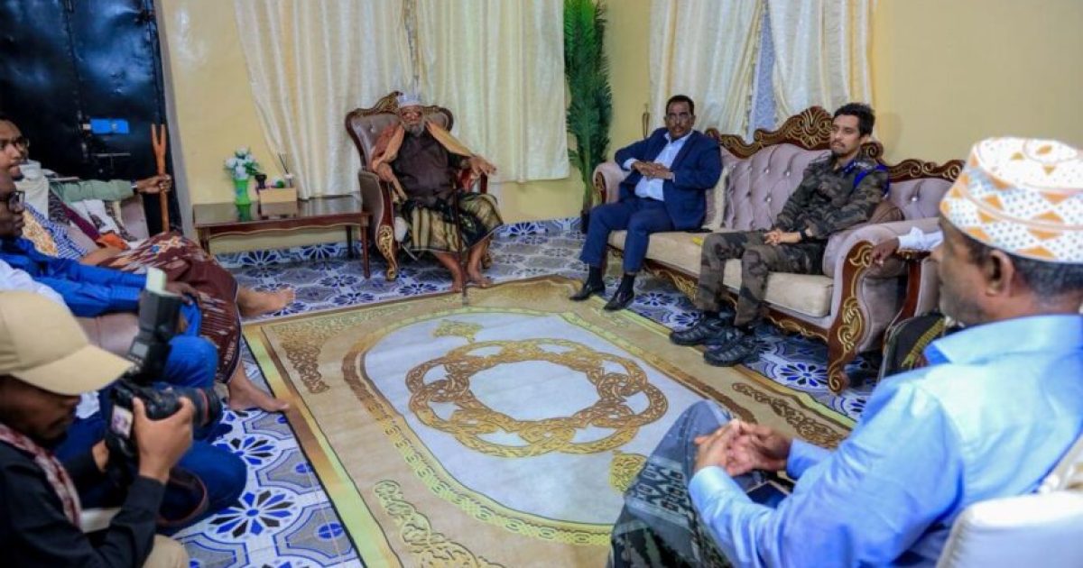 Wasiirka Arrimaha Gudaha XFS oo la kulmay xubno ka socday hoggaanka dhaqanka ee Puntlan